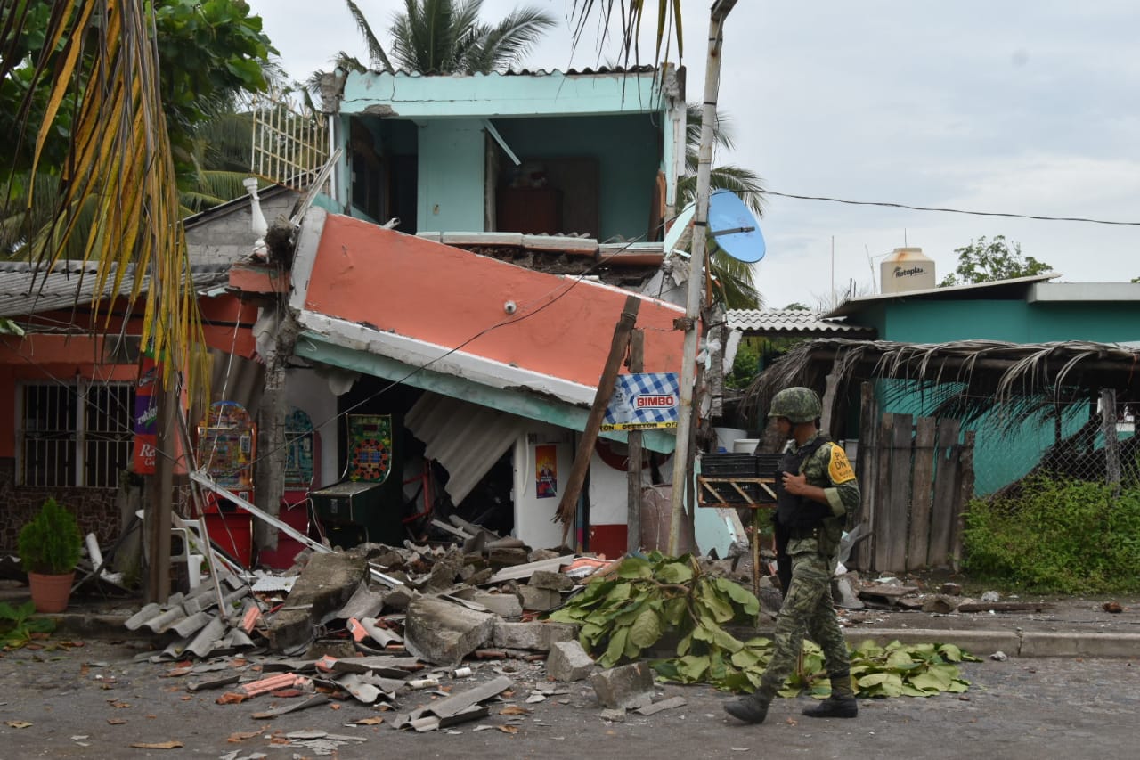 Suman 4 mil 500 viviendas afectadas por sismo en 2 municipios