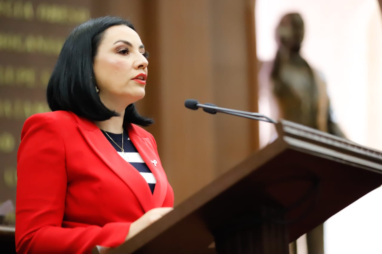 03ba2e53-0c80-471c-afcc-2e6cad1e44b8