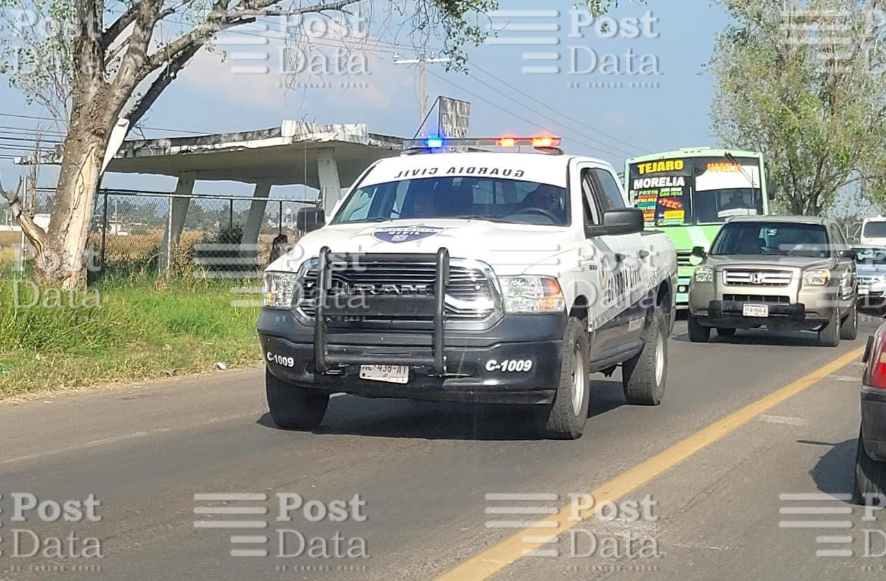 Se registra tiroteo entre oficiales y sujetos armados en Uruétaro