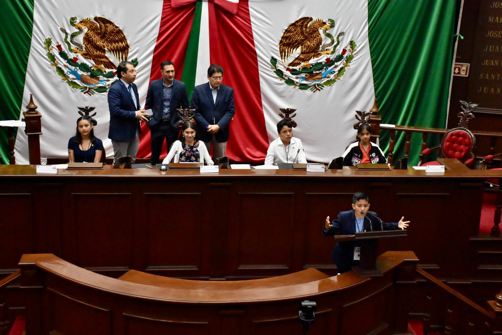 Niñas y niños michoacanos alzan la voz por sus derechos en Parlamento Infantil 2023