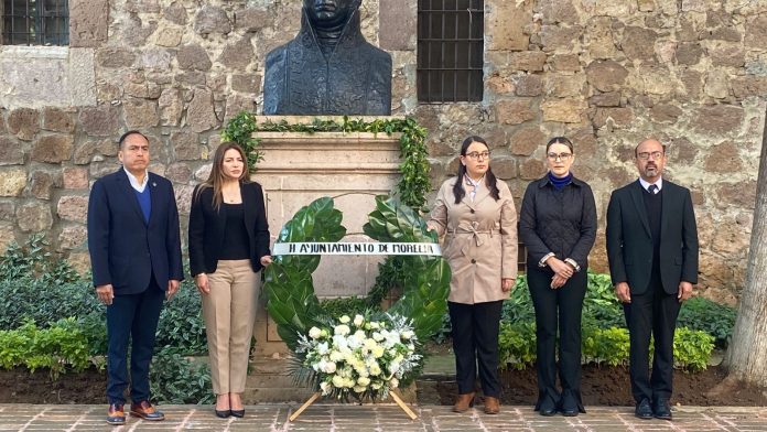 Ayuntamiento rinde honores a Morelos en su 208 aniversario luctuoso