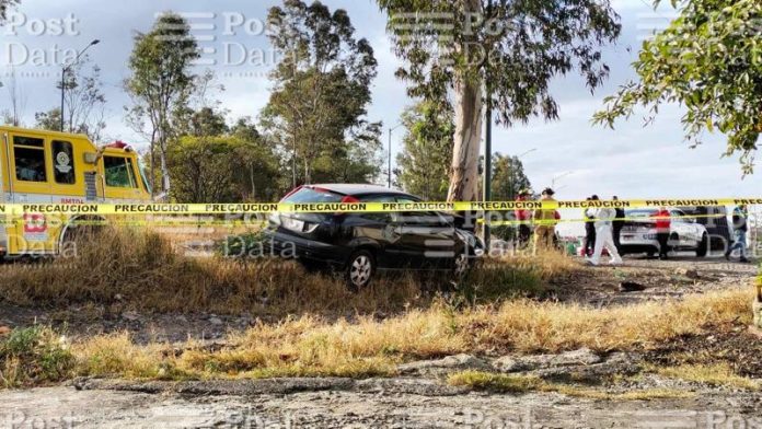 Mueren 2 adultos mayores tras chocar su auto contra árbol en la Morelia-Salamanca Mueren 2 adultos mayores tras chocar su auto contra árbol en la Morelia-Salamanca