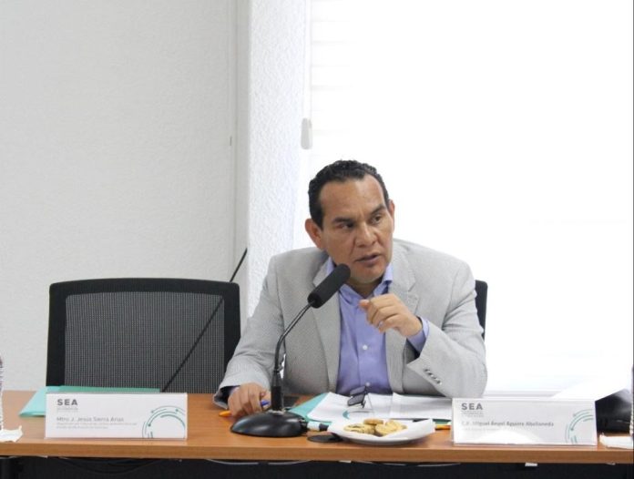 Ordena Colegiado que juez revise amparo del exauditor contra juicio político