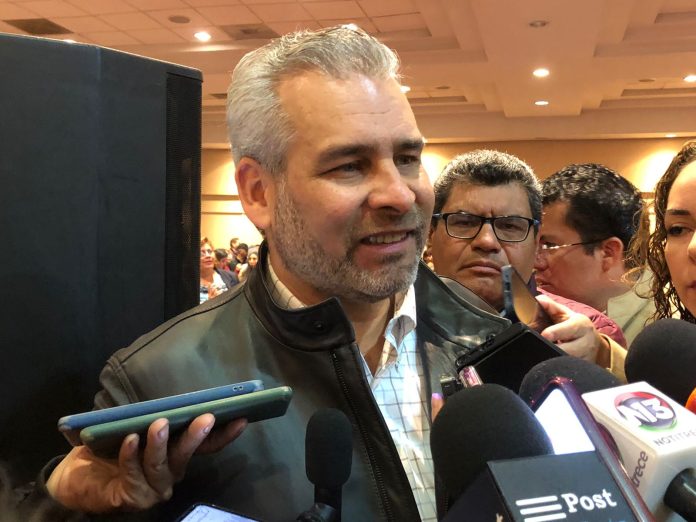 Ni acuerdos bajo la mesa ni negocios en aprobación del presupuesto 2024: Gobernador