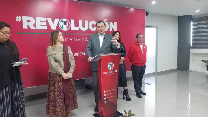 Guillermo Valencia deja la dirigencia del PRI en Michoacán temporalmente