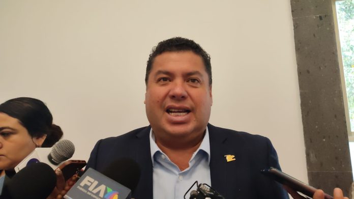 Administraciones estatales pasadas adeudan hasta 10 mdp a integrantes de la CMIC