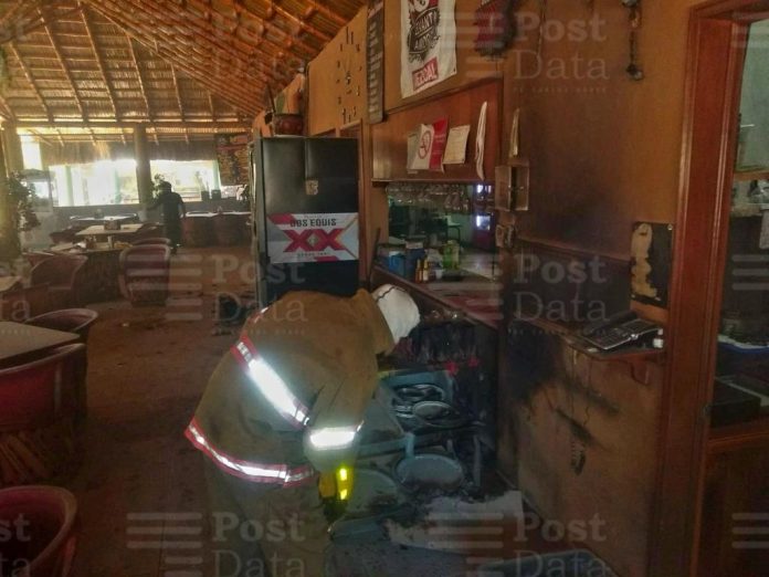 Conato de incendio en restaurante de Zitácuaro moviliza a los bomberos
