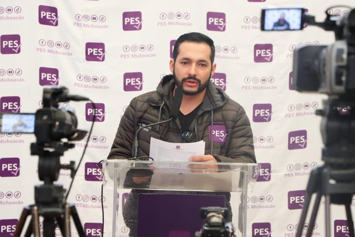 Pide PES sancionar a partidos que usen la mano migrante para fines electorales