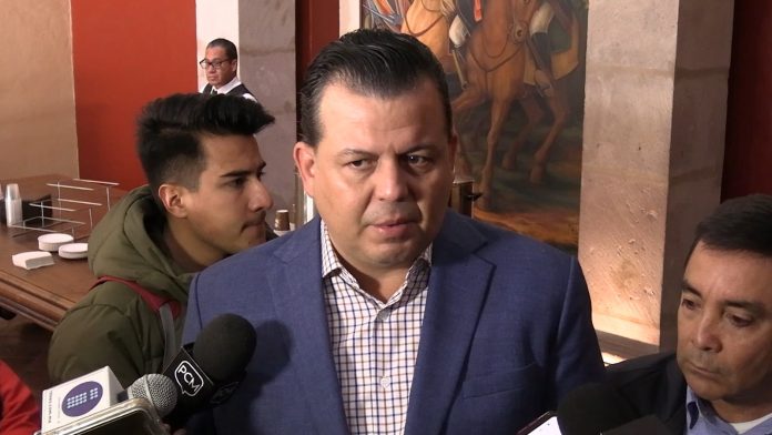 Pese a atentado, “asumo el riesgo” de participar en las elecciones: Sergio Ochoa