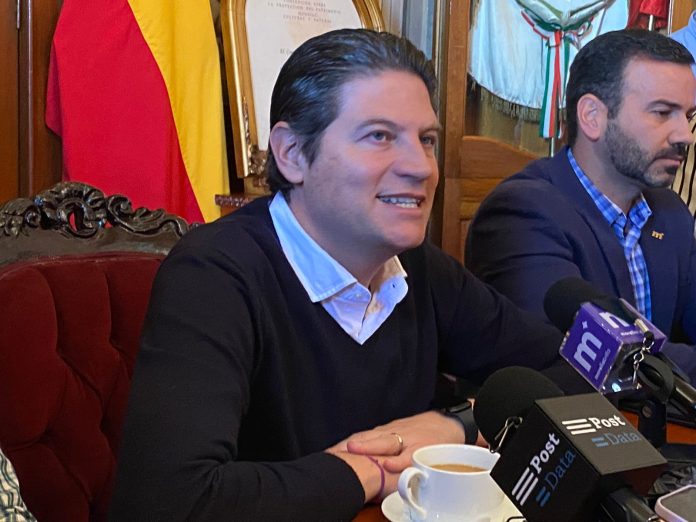 Pensé que Raúl Morón estaba en campaña al Senado y no a Morelia: Alfonso Martínez Pensé que Raúl Morón estaba en campaña al Senado y no a Morelia: Alfonso Martínez