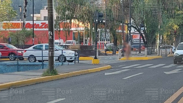 Captan a hombre desnudo en la Calzada Ventura Puente de Morelia