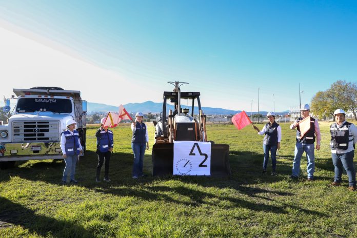 Rectora da banderazo para la construcción de la Alberca Olímpica en la UMSNH