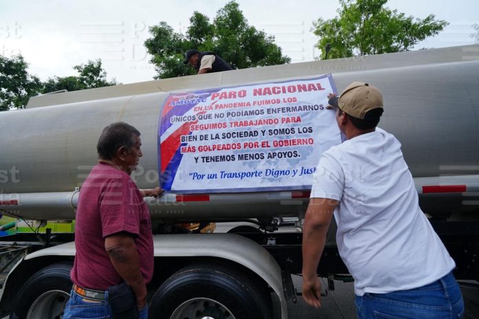 Transportistas se movilizan en Michoacán como parte del “Paro Nacional”