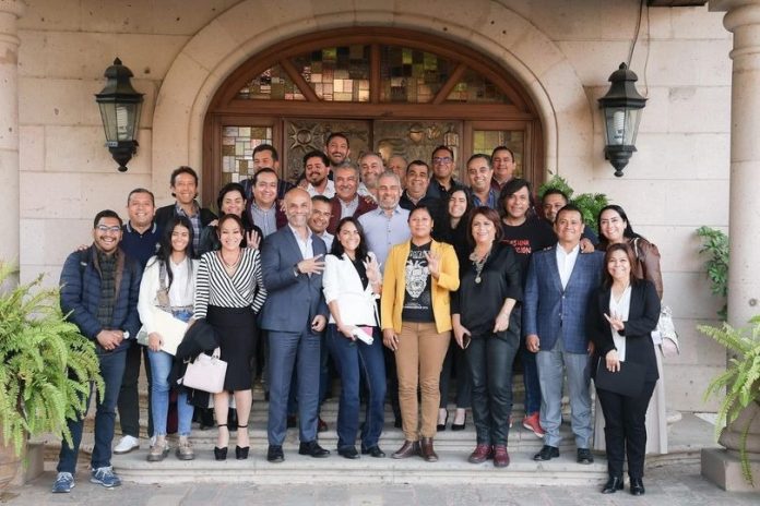 Reunión en Casa de Gobierno con morenistas no fue electoral, “no somos iguales”: Alfredo Ramírez