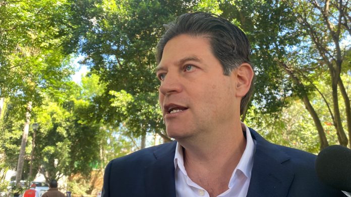 En espera Alfonso Martínez de los procesos internos del PES, para su registro