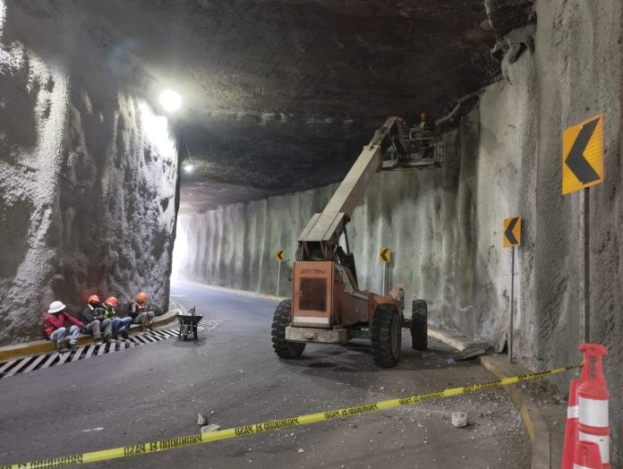 Desprendimiento de material no es estructural, el Distribuidor de Salida a Salamanca es seguro: Gobierno de Michoacán
