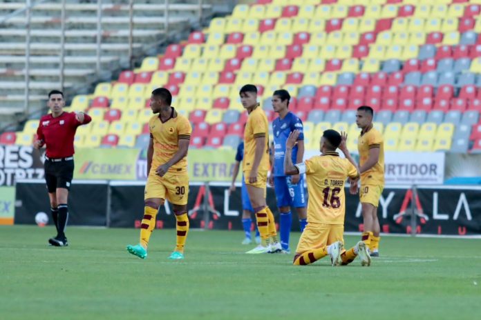 Javier Ibarra y Damián Torres causan baja del Atlético Morelia