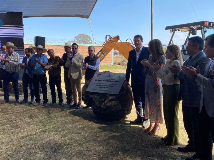 Colocan la primera piedra del Parque Agrologístico de Morelia