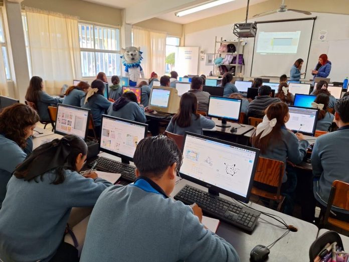 Regresaron a clases este lunes cerca de 46 mil estudiantes del COBAEM