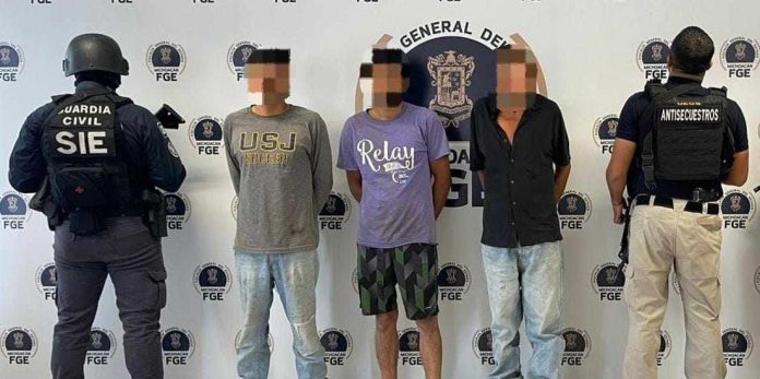 Desmantelan célula de extorsionadores de comerciantes de frutas y verduras en Uruapan