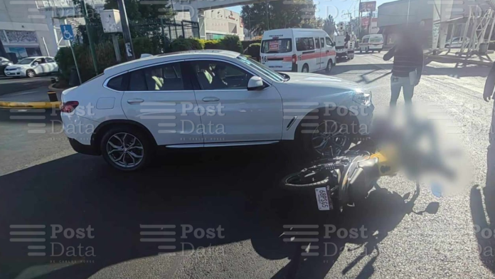 Auto y moto protagonizan choque al sur de Morelia; hay 1 herido