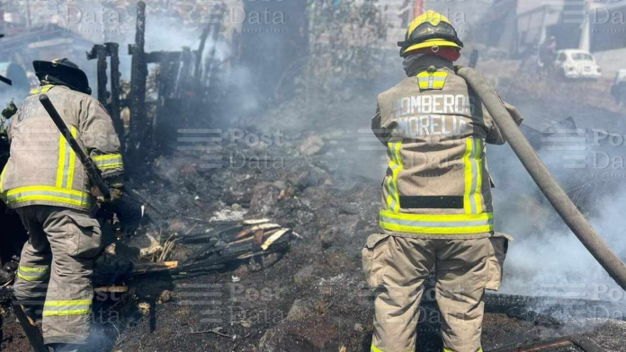 Arde domicilio en Ciudad Jardín, Morelia Arde domicilio en Ciudad Jardín, Morelia