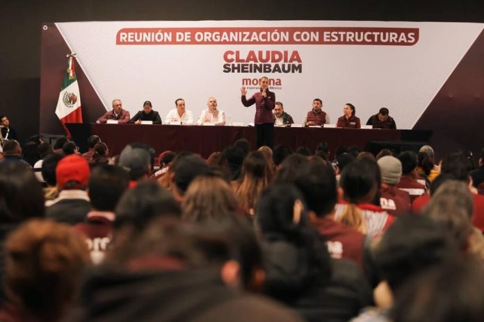 Ni celulares pudieron ingresar asistentes a evento de Sheinbaum en Morelia