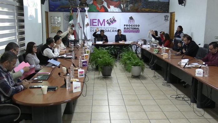 Por inseguridad, renuncian dos precandidatos independientes: IEM