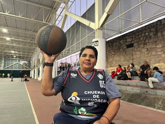 ¡Campeona! Griselda Raya, deportista sobre silla de ruedas que inspira a jóvenes michoacanos