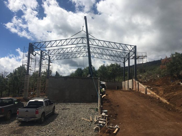 Al menos el 70% de la obra del gobierno del estado a cargo de la CMIC