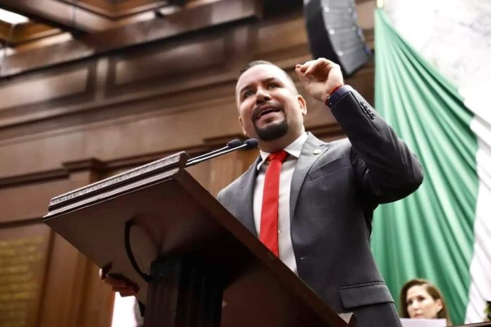 8ecdf1e3-4a06-41f4-a789-193e03f6d6d9