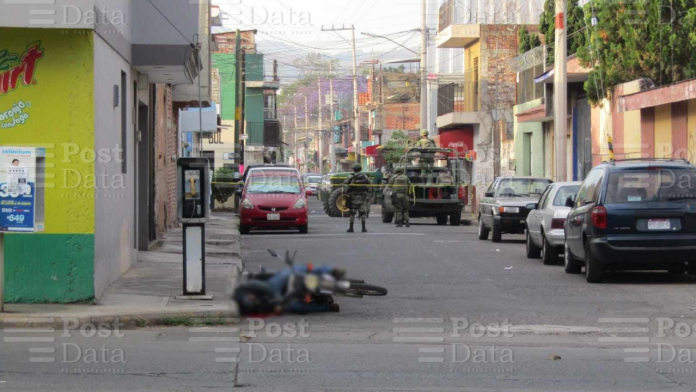 Motociclista es asesinado a tiros, en Jacona