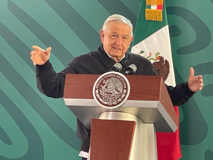 “Deseo mucho” que la elección de Michoacán se lleve a cabo en paz: López Obrador