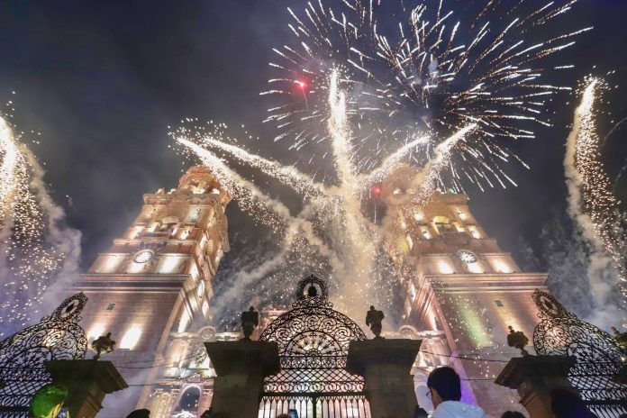 Revisarán pirotecnia del encendido de Catedral para no exceder decibeles: Turismo