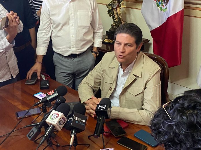 Gobierno estatal con la mano metida “hasta el fondo” en las elecciones: Martínez Alcázar