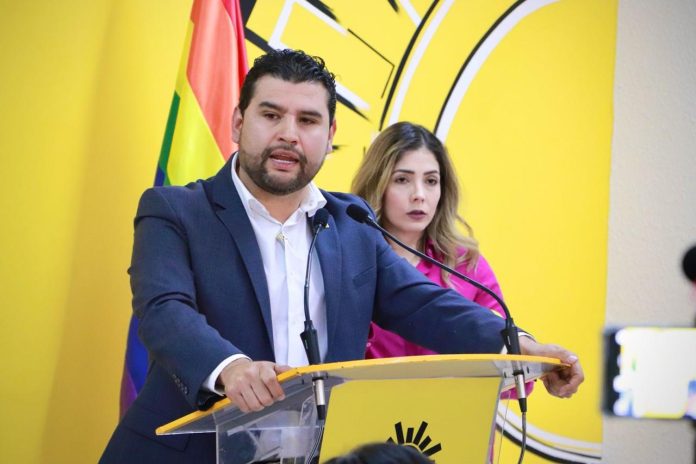 PRD revisa permanencia de Juan Bernardo Corona en la planilla de Morelia