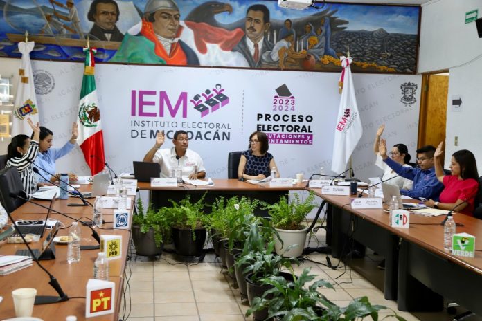 Al menos 90 candidatos han renunciado ante el IEM Al menos 90 candidatos han renunciado ante el IEM
