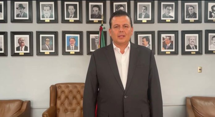 Expulsará PRI a quienes apoyan a Alfonso Martínez: Memo Valencia
