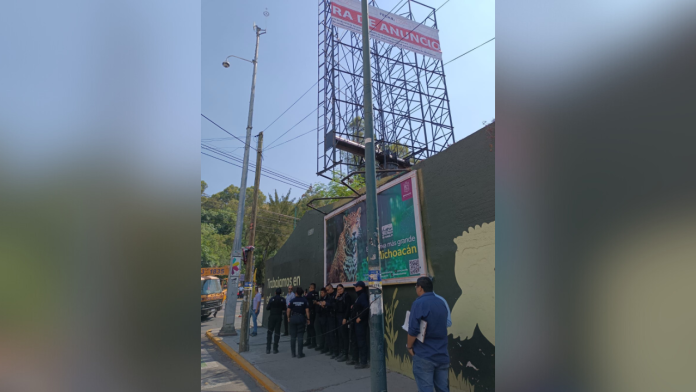 Guardia Civil impide clausura de espectaculares sin permiso en el Zoológico de Morelia