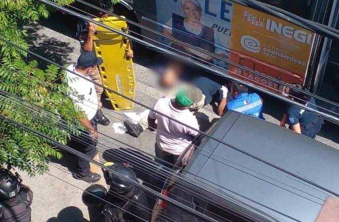 Adulto mayor es atropellado por camión de pasajeros en Morelia