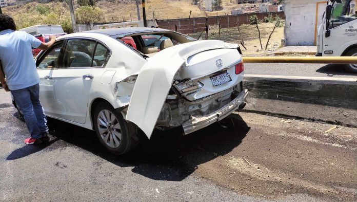 Se registran 2 accidentes vehiculares en el periférico norte de Morelia