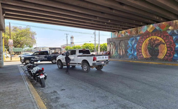 Taxista de la línea "Mirindos" es asesinado en Uruapan