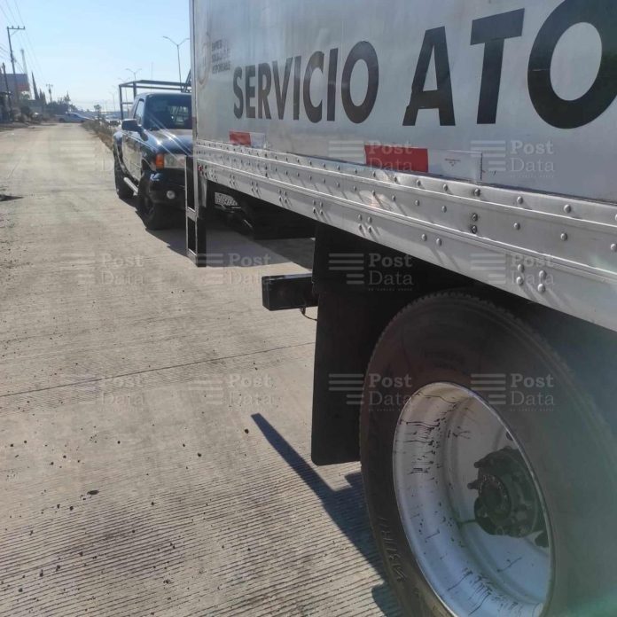 Se registra choque entre 2 vehículos frente a Villas del Pedregal, Morelia