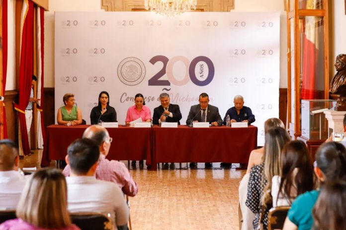 Poder Legislativo, sede de la presentación del libro “Manual teórico-práctico sobre la defensa en materia administrativa” Poder Legislativo, sede de la presentación del libro “Manual teórico-práctico sobre la defensa en materia administrativa”