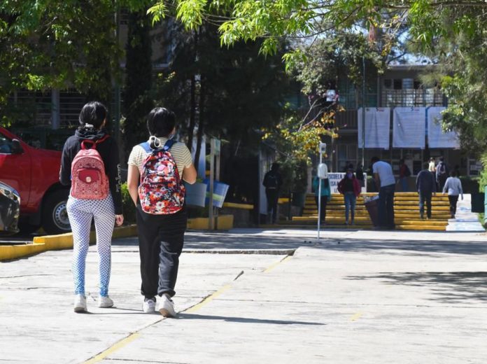 Con formación integral, el bachillerato de la UMSNH abre sus puertas a las y los estudiantes Con formación integral, el bachillerato de la UMSNH abre sus puertas a las y los estudiantes
