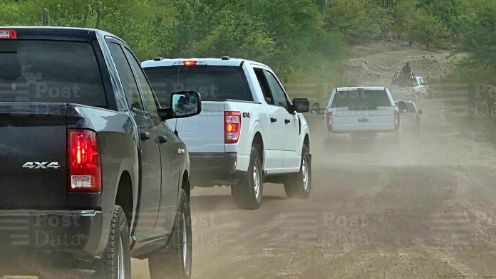 Se enfrentan células delictivas en comunidades de Apatzingán