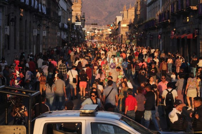 Ventas de hasta 145 mdp reportan Comerciantes del Centro de Morelia por Semana Santa