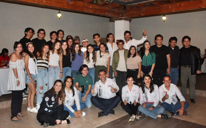 Invita René Valencia a jóvenes a votar por su proyecto de gobierno para Morelia