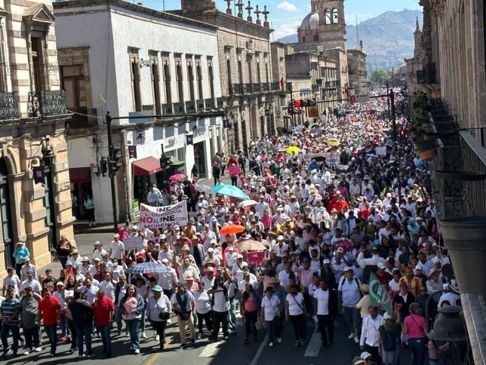 Convocan a marchar por la defensa de la República este 19 de mayo