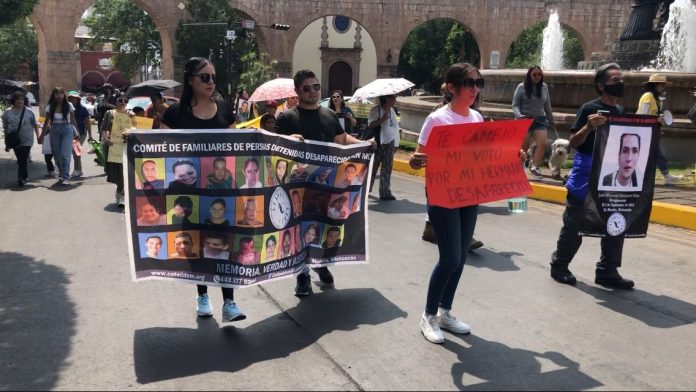 Marchan madres buscadoras, para ellas el 10 de Mayo “no es de fiesta, es de lucha y de protesta”